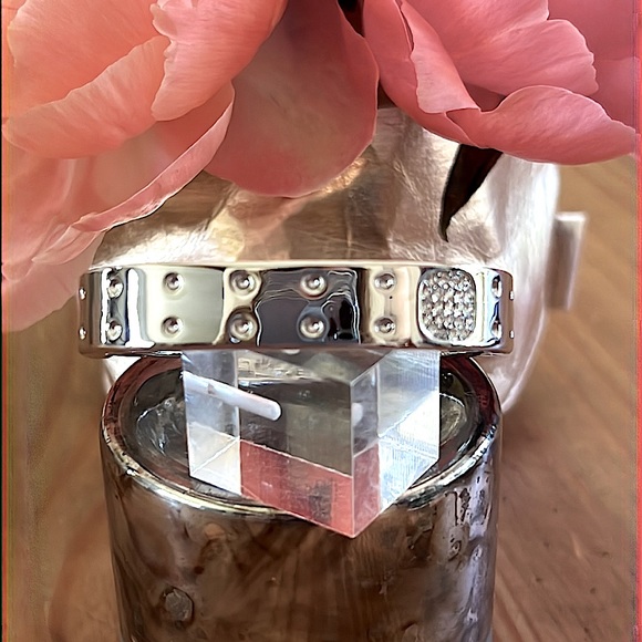 Silver Designer Influenced Bangle w/Pave Crystal Accents - NEW - Picture 6 of 8